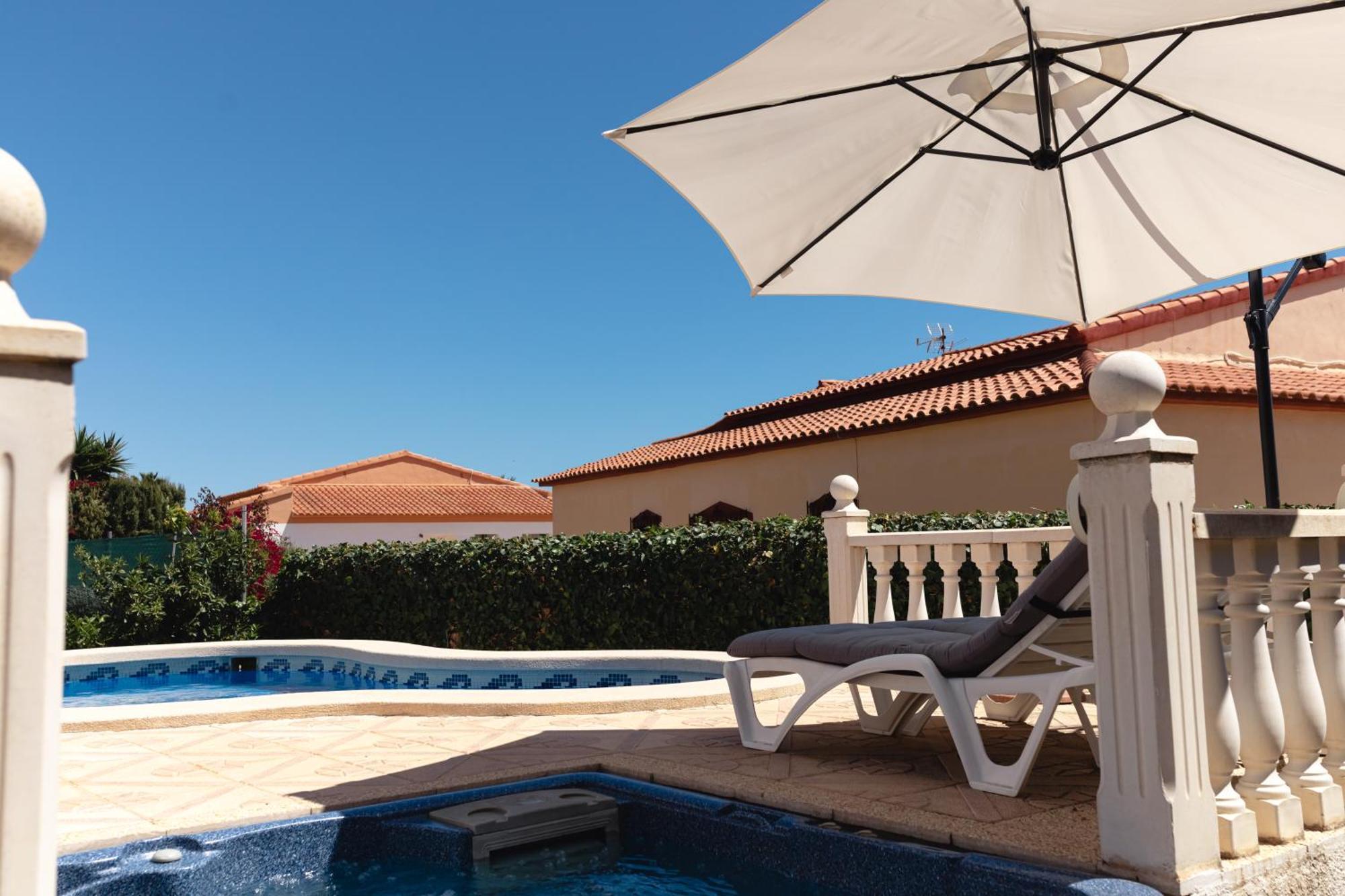 Vista Ifach Villa *